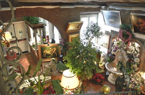 Hotel Barrett image 21